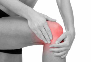 Сильная боль в коленном суставе