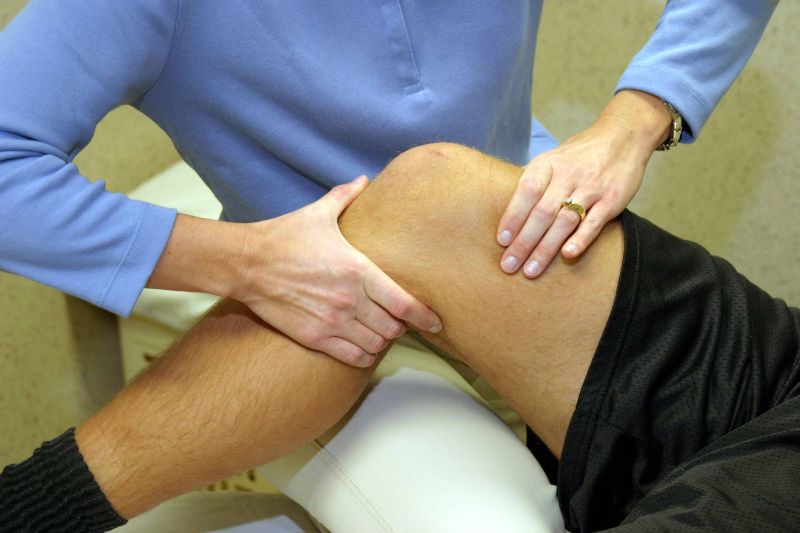 Массаж коленного сустава при артрозе