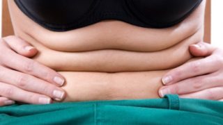 Как избавиться от жировой складки на животе. Как избавиться от складок на животе в домашних условиях