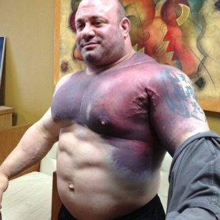 Болит левая грудная мышца у мужчин не пойму растяжение или порвал thumbnail