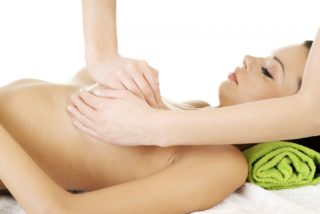 Можно ли делать массаж груди или воротниковой зоны при мастопатии молочных желез
