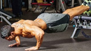 Как отжиматься чтобы широчайшие мышцы спины