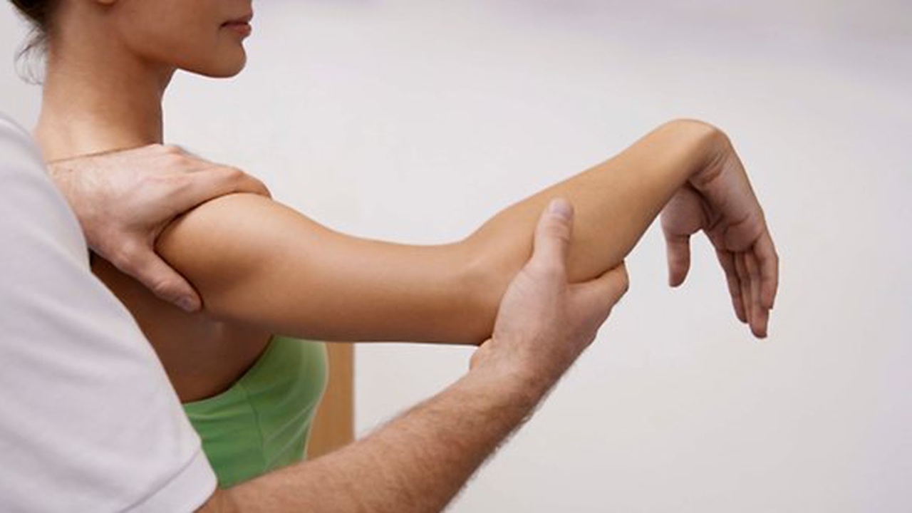 Слабость мышц плеча и руки